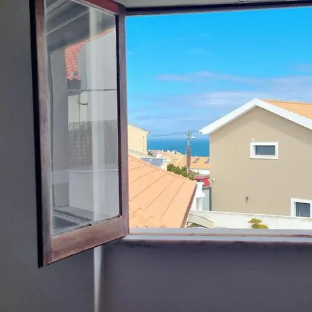 Hostel Family Surf - Mafra